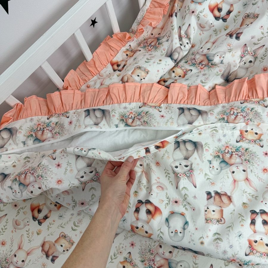 Натуральный комплект постельного белья с рюшами в кровать 190х90 см Oh My Kids &laquo;Зверята&raquo; персиковый ранфорс