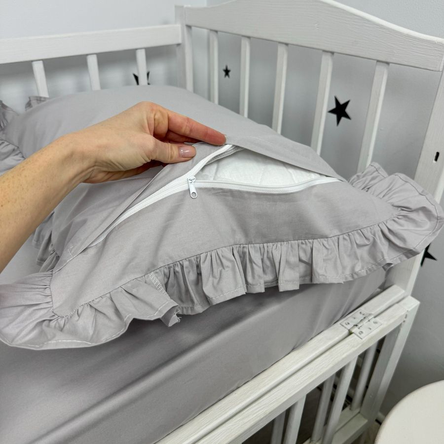 Комплект постельного белья с рюшами для кровати 160х80 см с пододеяльником 140х110 см Oh My Kids &laquo;Grey&raquo; ранфорс